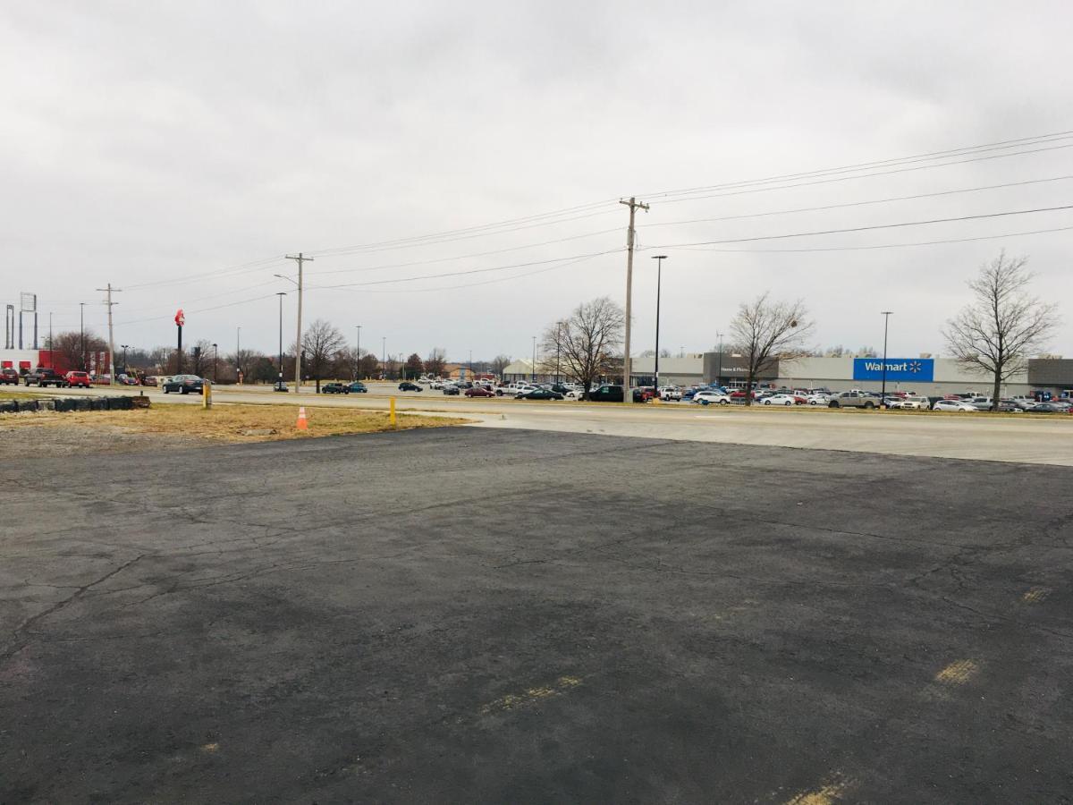 Budget Inn Caravan Motel Harrisonville Экстерьер фото